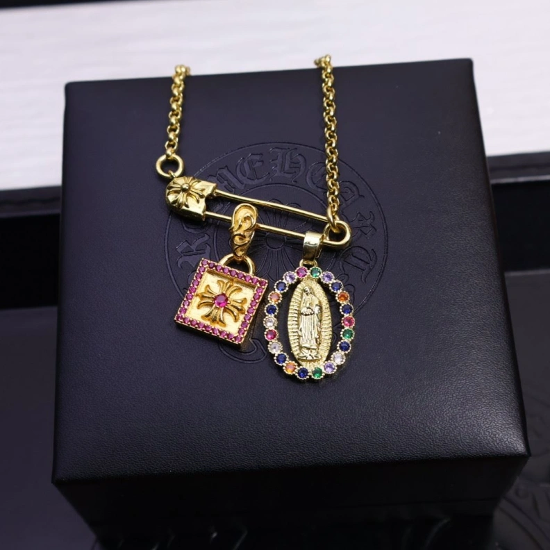 Comfortable Chrxmx Hxxrts Necklaces 297048