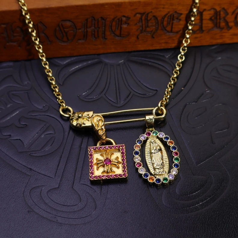 Comfortable Chrxmx Hxxrts Necklaces 297048