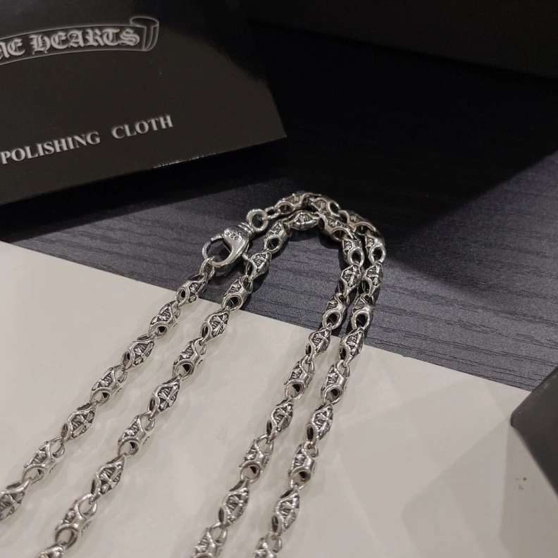 Breathable Chrxmx Hxxrts Necklaces 297053