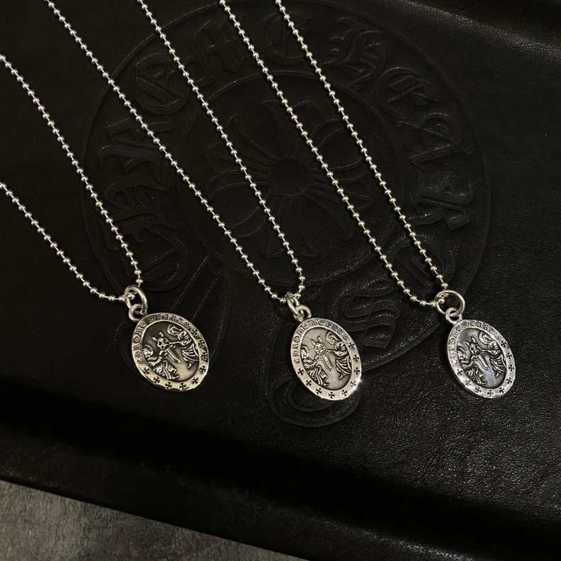 Chrxmx Hxxrts Necklaces Minimalist 297055