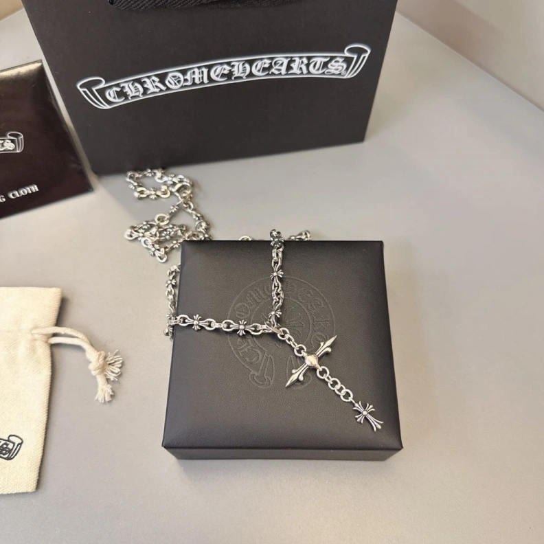 Reliable Chrxmx Hxxrts Necklaces 297060