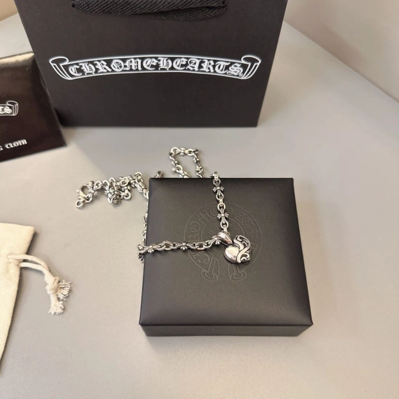 DailyWear Chrxmx Hxxrts Necklaces 297036