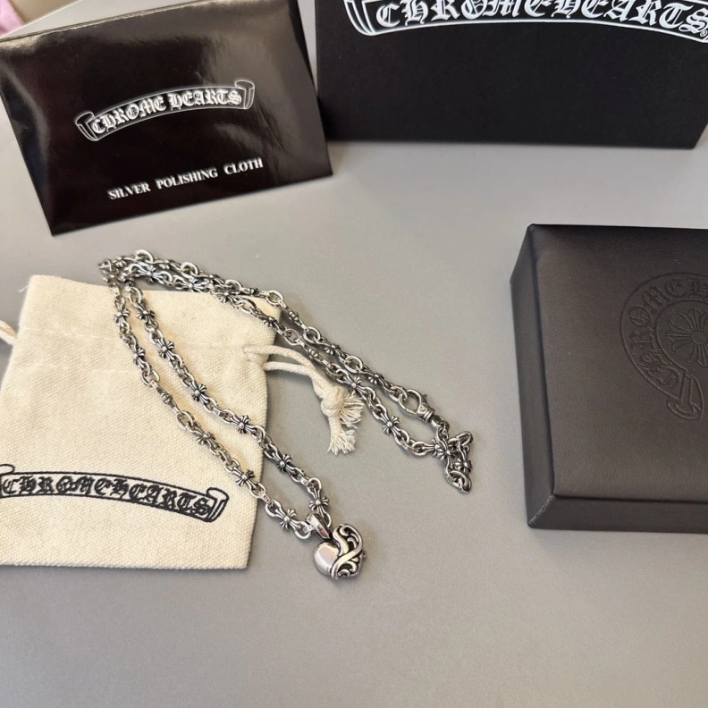 DailyWear Chrxmx Hxxrts Necklaces 297036