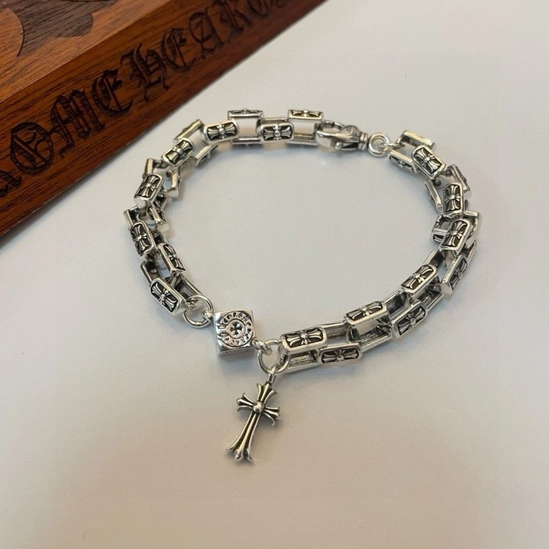 Cozy Chrxmx Hxxrts Bracelets 297430