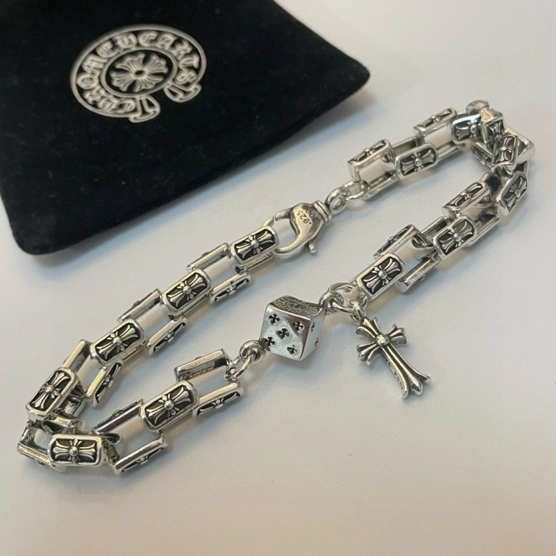 Cozy Chrxmx Hxxrts Bracelets 297430
