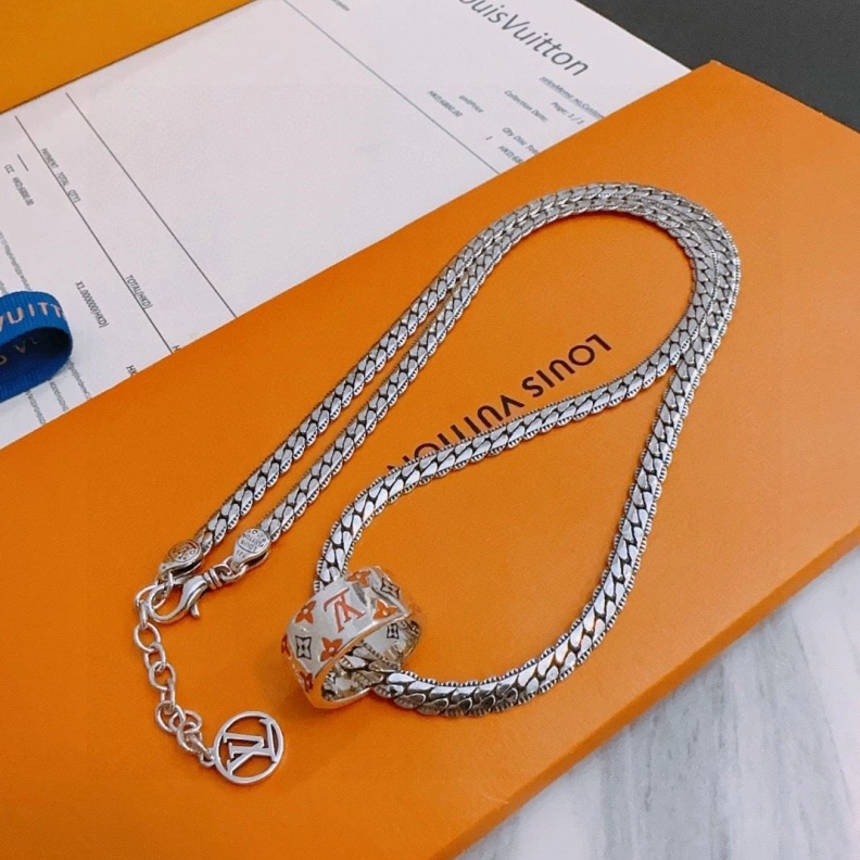 Comfortable LX Necklaces 308913