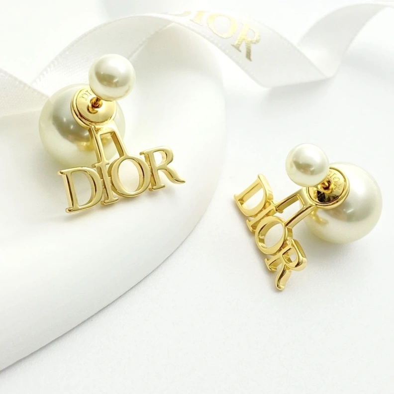 Durable Christian Dxxr Earrings 294232