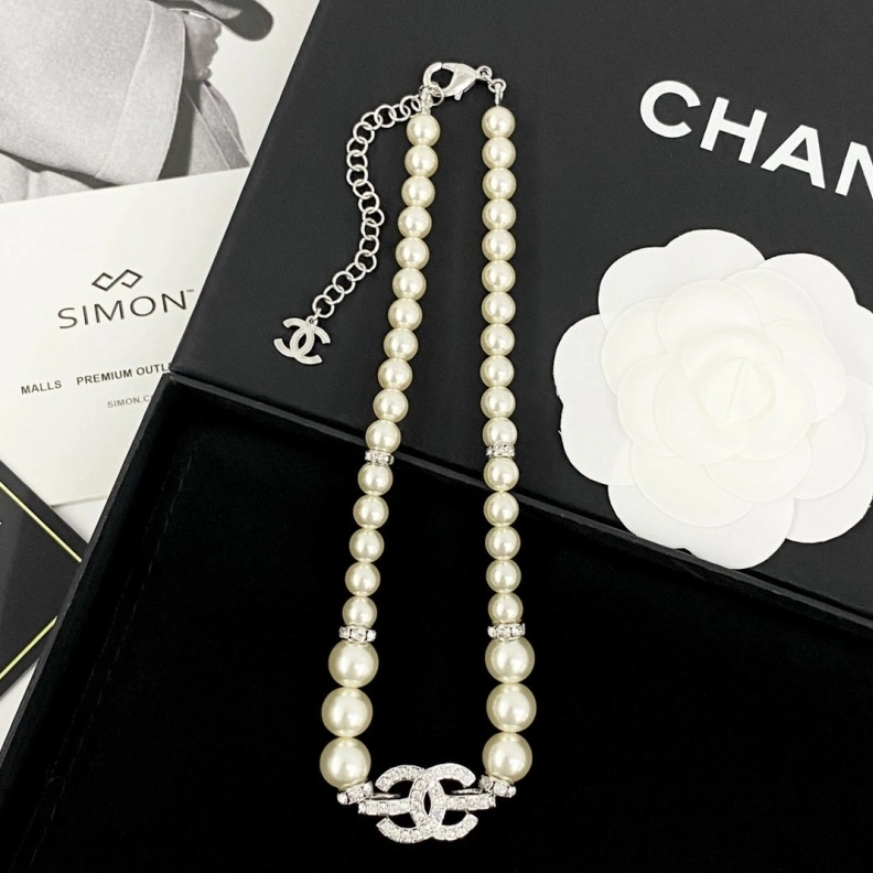Refined Chxnxl Necklaces 285473