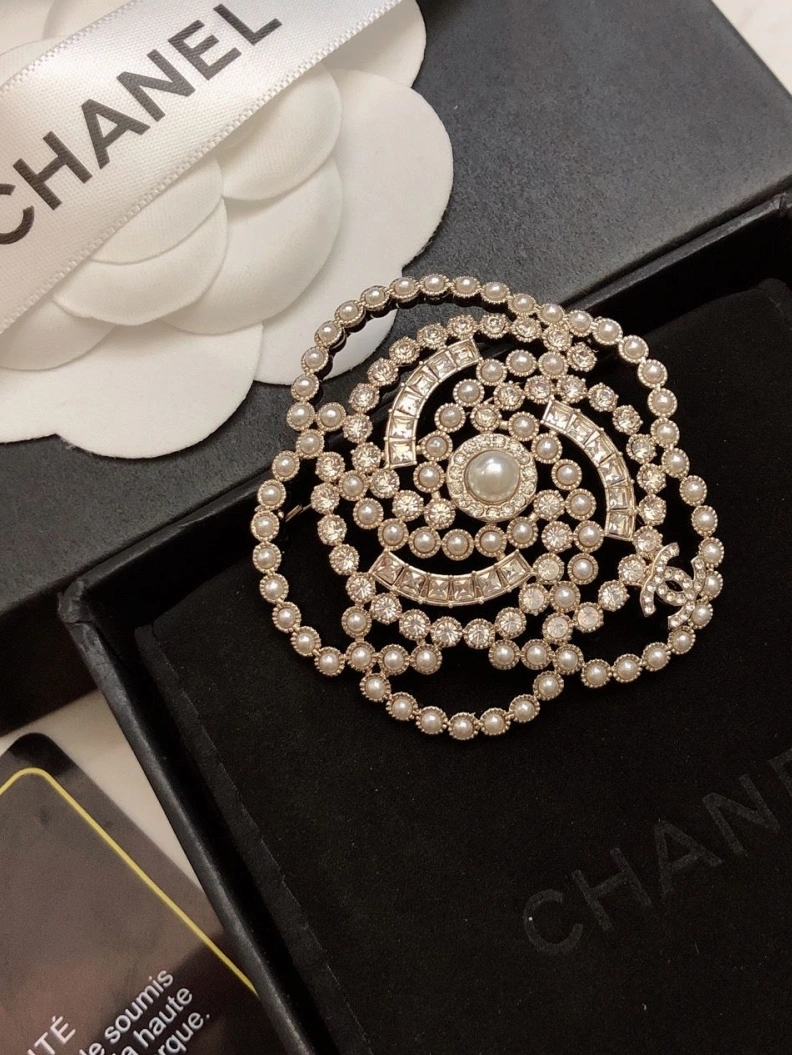 AllSeason Chxnxl Brooches 286406