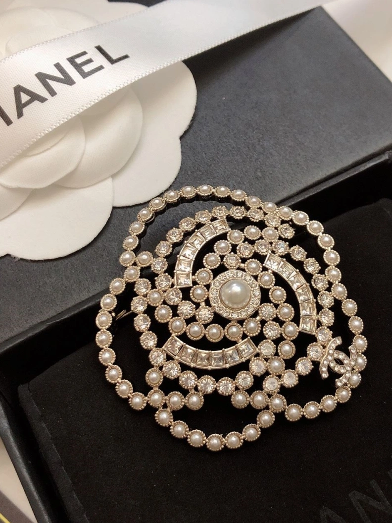 AllSeason Chxnxl Brooches 286406