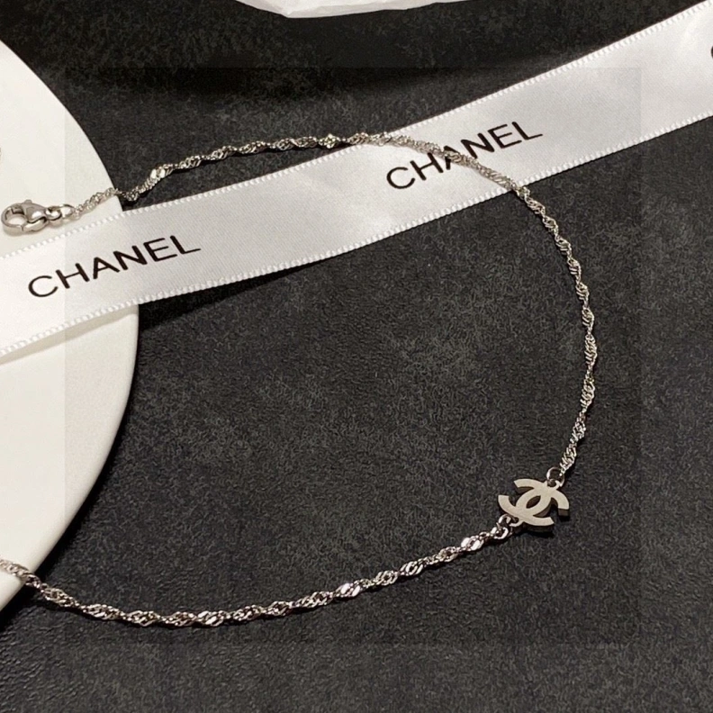 WellDesigned Chxnxl Necklaces 285471