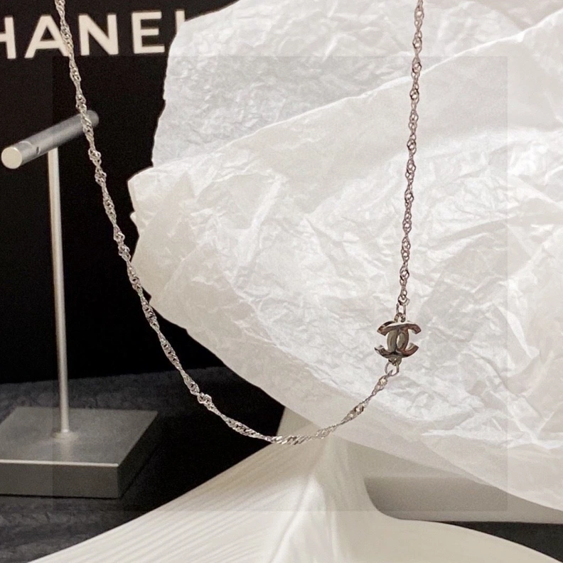 WellDesigned Chxnxl Necklaces 285471