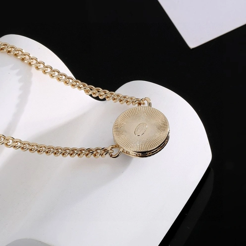 Cozy Chxnxl Necklaces 285461
