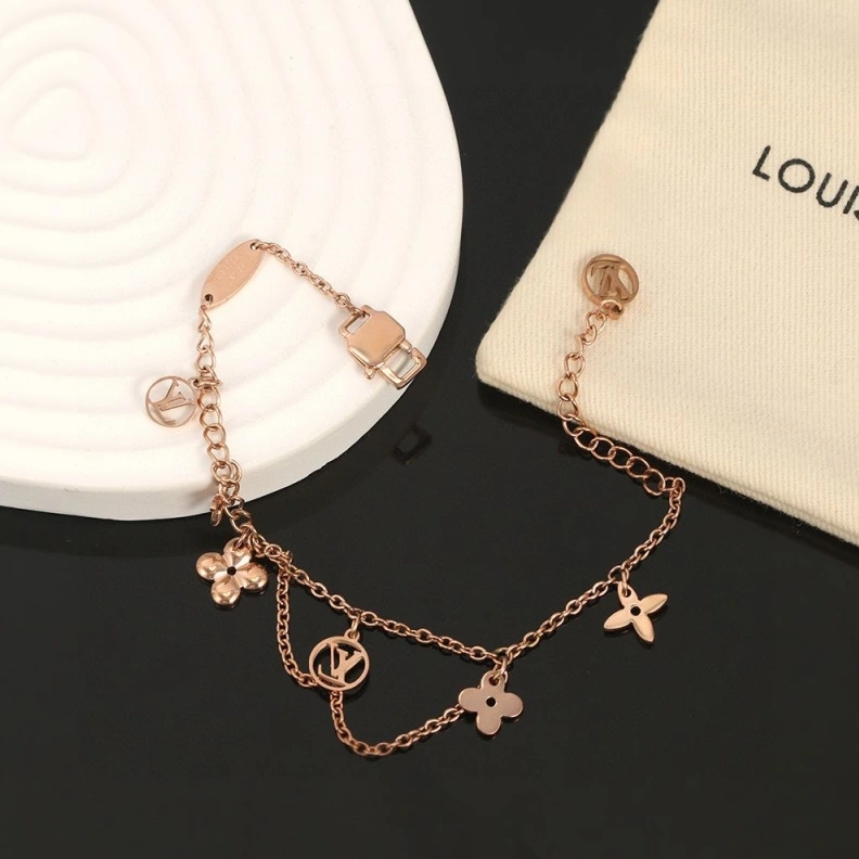 Fashionable LX Bracelets 309123