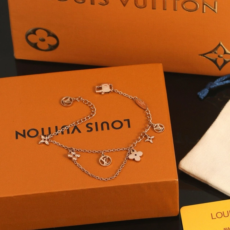Fashionable LX Bracelets 309123