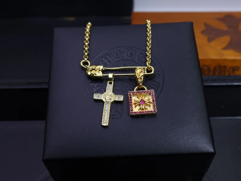 Flexible Chrxmx Hxxrts Necklaces 297027