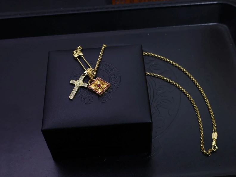 Flexible Chrxmx Hxxrts Necklaces 297027