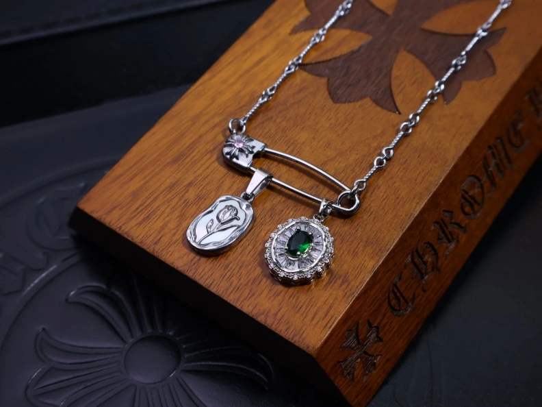 Chrxmx Hxxrts Necklaces EasyMatch 297024