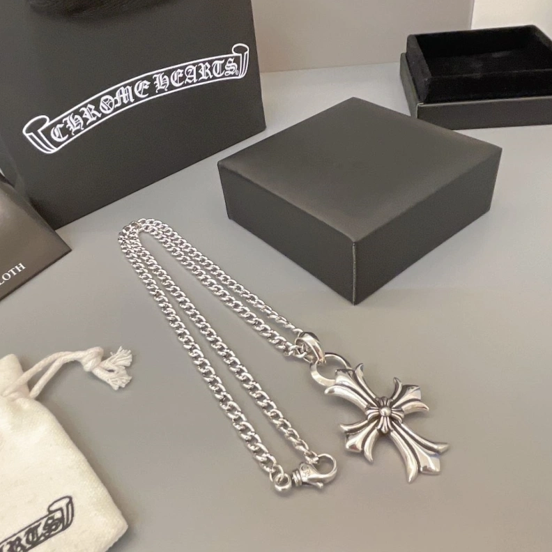 Durable Chrxmx Hxxrts Necklaces 296995