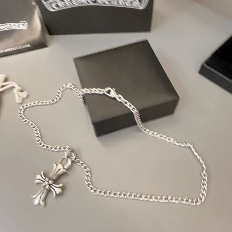 Durable Chrxmx Hxxrts Necklaces 296995