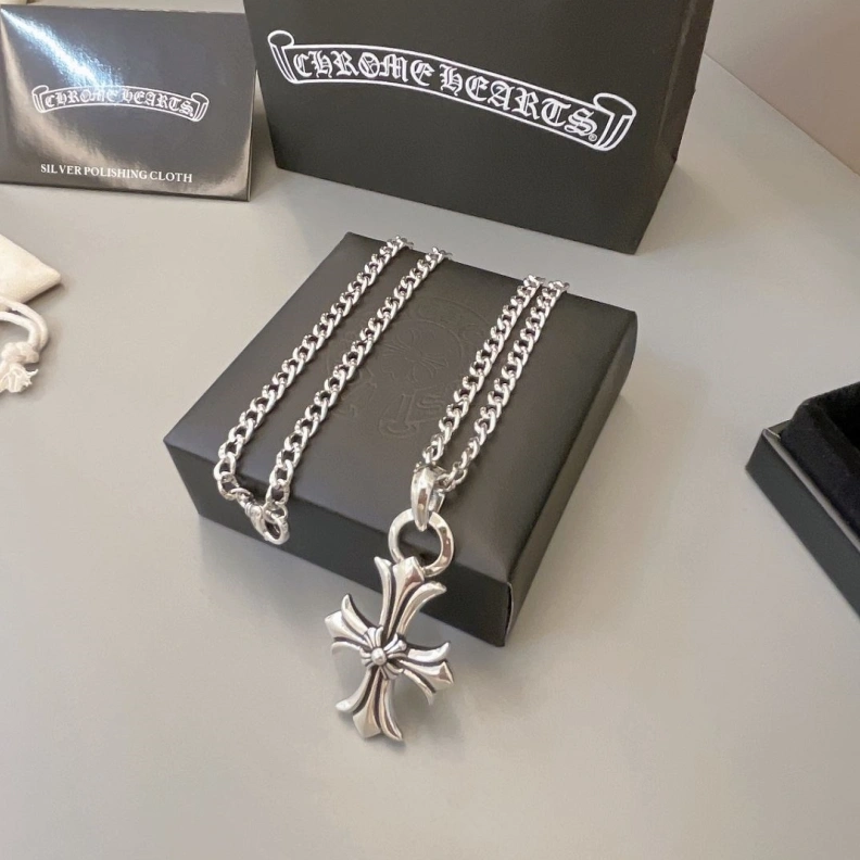 Durable Chrxmx Hxxrts Necklaces 296995