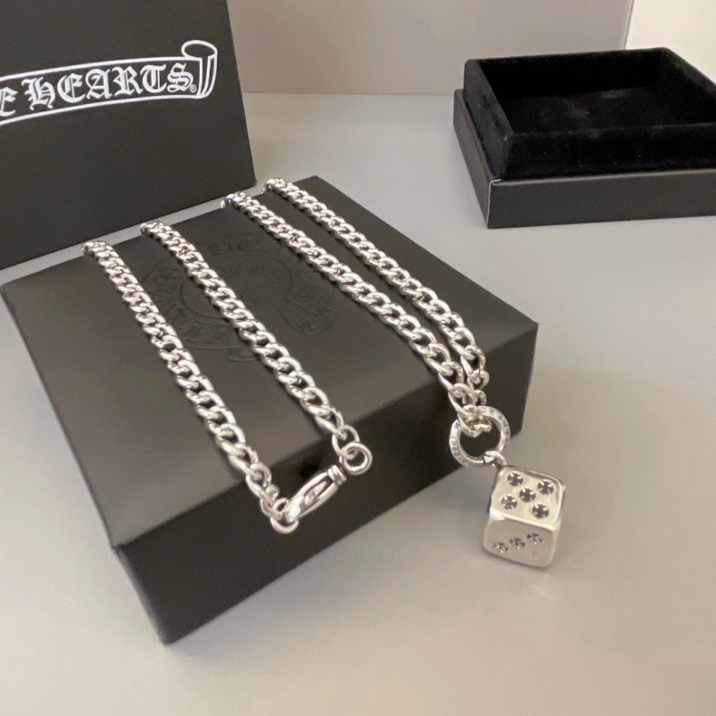 Sleek Chrxmx Hxxrts Necklaces 297003