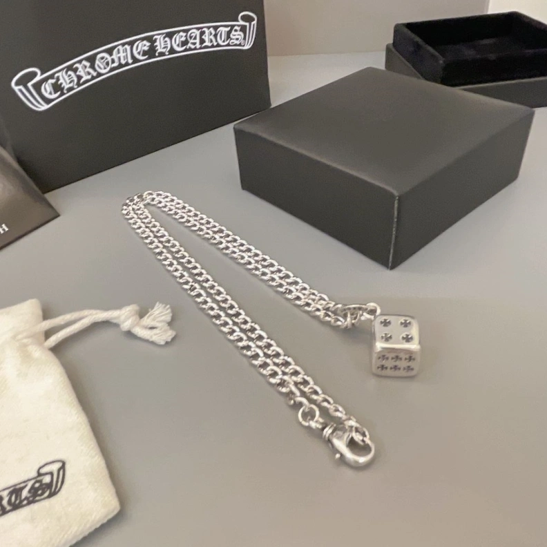 Sleek Chrxmx Hxxrts Necklaces 297003
