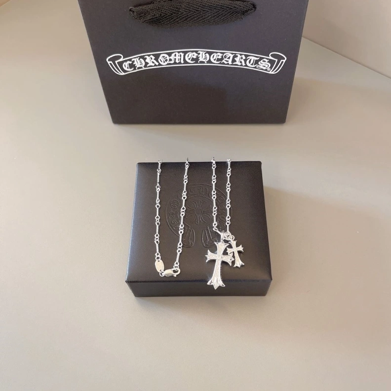 UrbanStyle Chrxmx Hxxrts Necklaces 297007