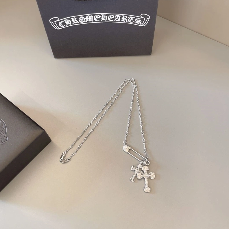 Durable Chrxmx Hxxrts Necklaces 296987
