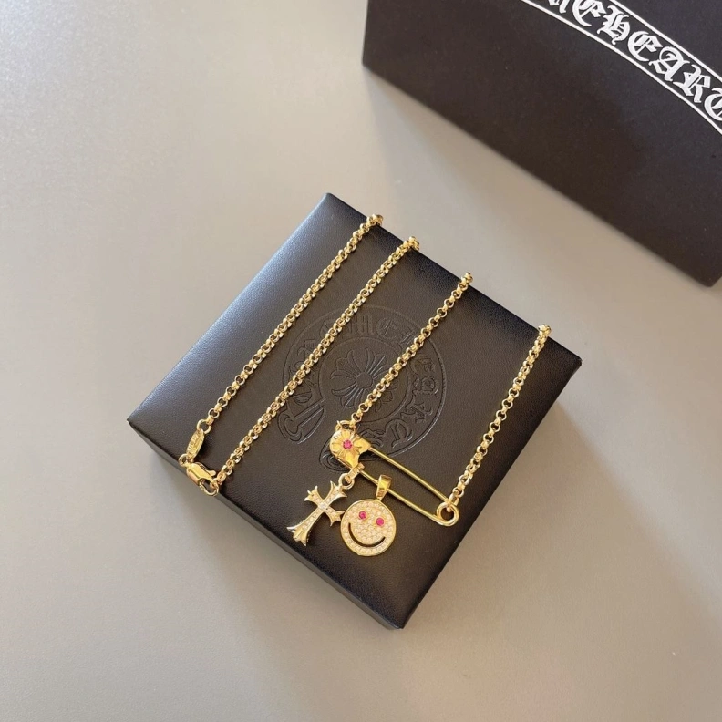 DailyWear Chrxmx Hxxrts Necklaces 297012