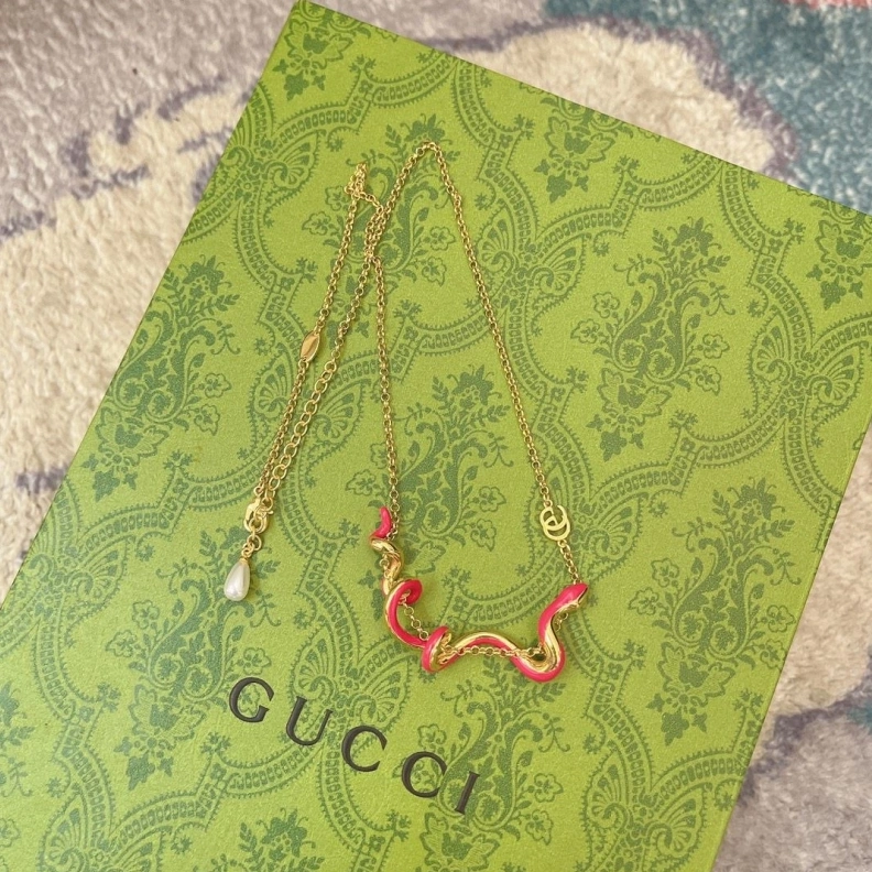 Compact Gxccx Necklaces 302626