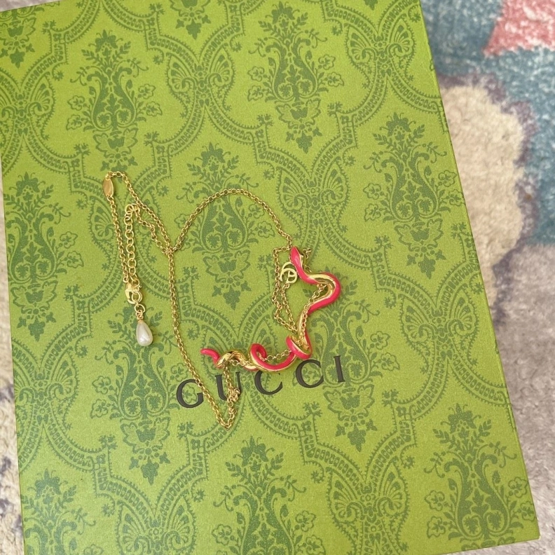 Compact Gxccx Necklaces 302626