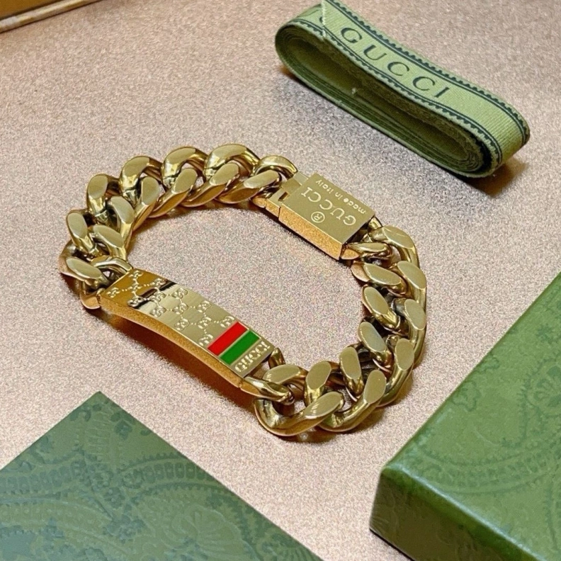 Elegant Gxccx Bracelets 302884
