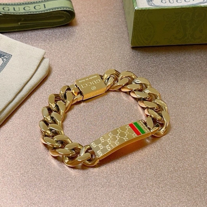 Elegant Gxccx Bracelets 302884
