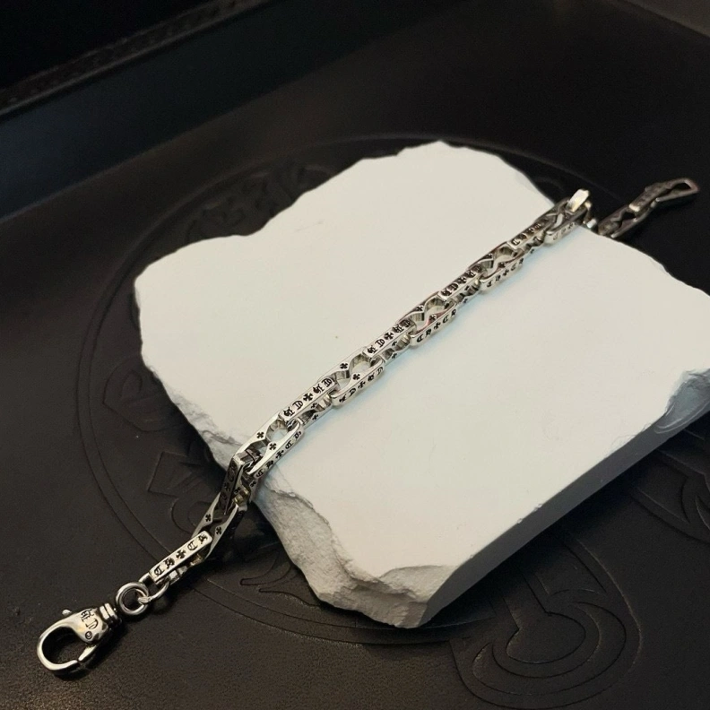 Stylish Chrxmx Hxxrts Bracelets 297385