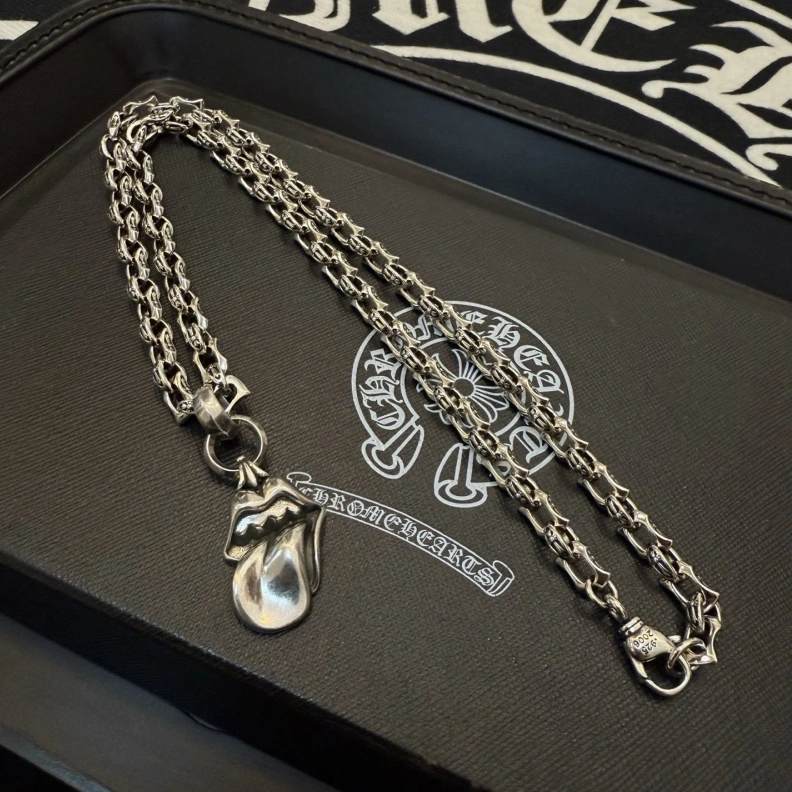 ModernLook Chrxmx Hxxrts Necklaces 296990
