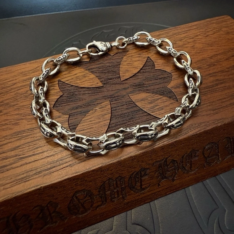 EasyMatch Chrxmx Hxxrts Bracelets 297382