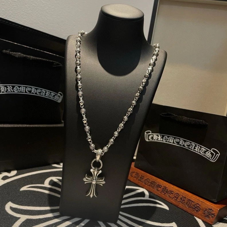 Resilient Chrxmx Hxxrts Necklaces 296998