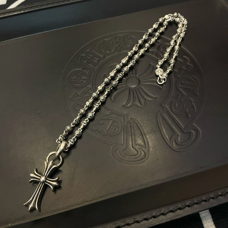 Resilient Chrxmx Hxxrts Necklaces 296998