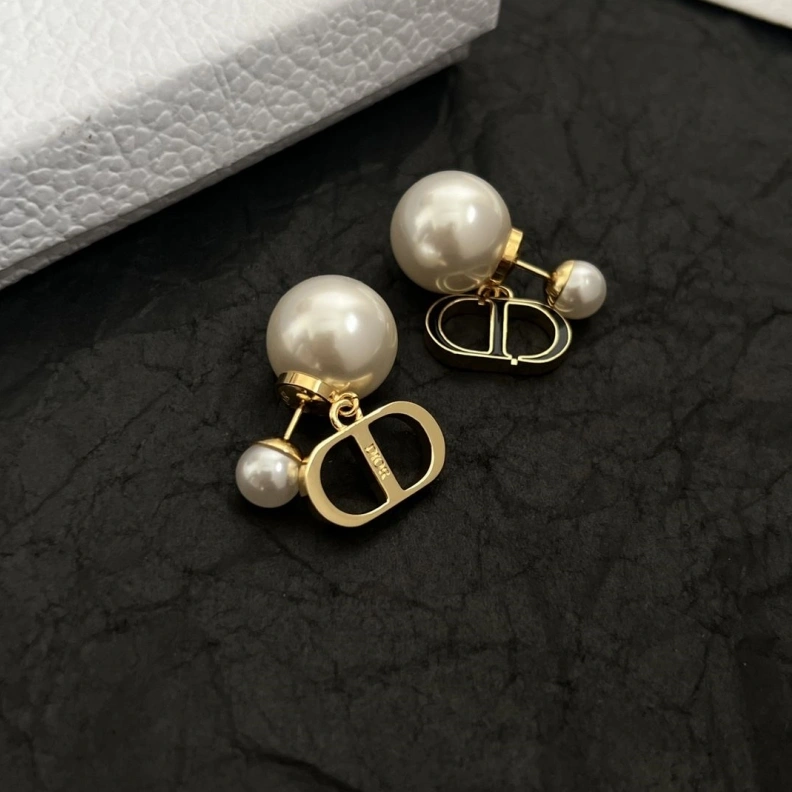 Christian Dxxr Earrings Sleek 294227