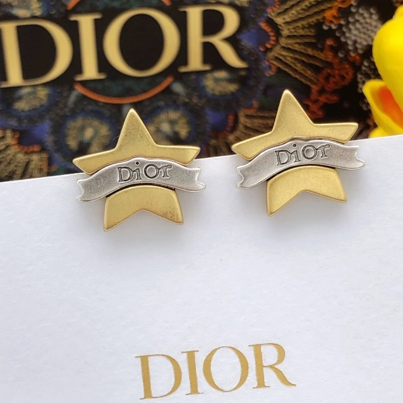 Christian Dxxr Necklaces Stylish 294110