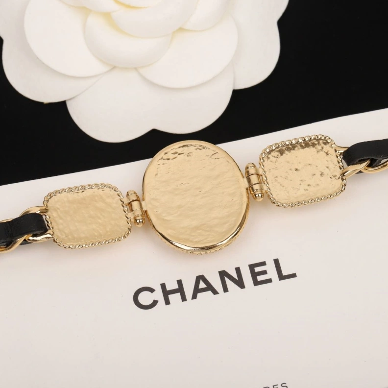Bold Chxnxl Necklaces 285442