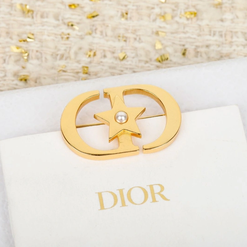 Christian Dxxr Brooches Soft 294271