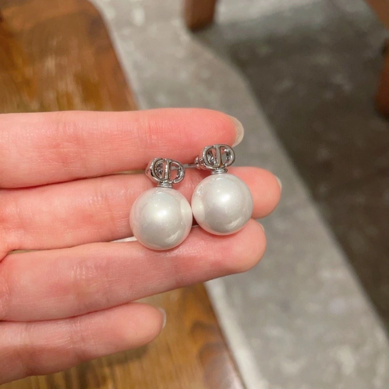 Durable Christian Dxxr Earrings 294219