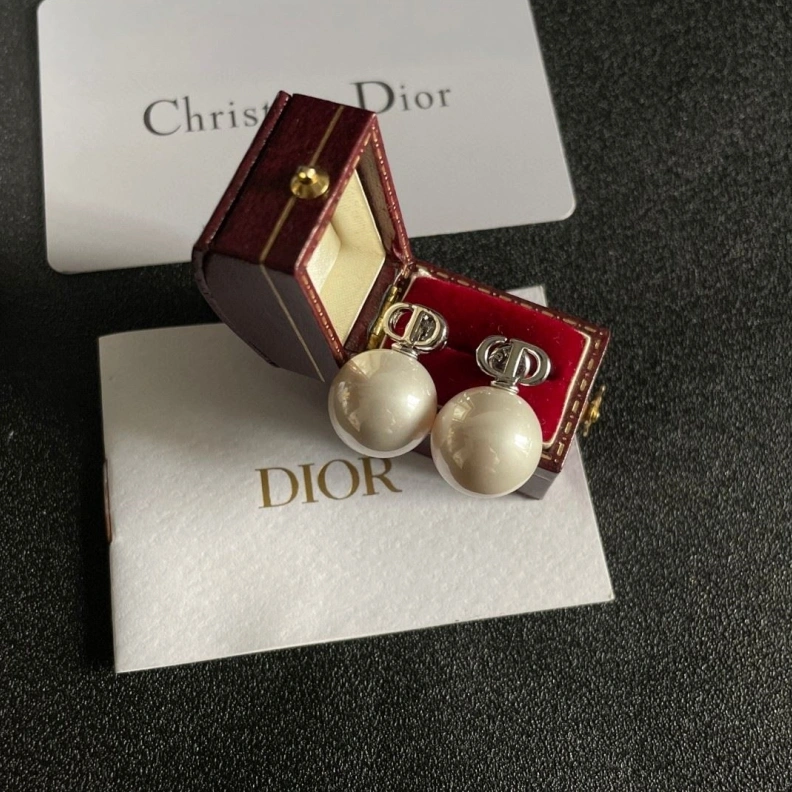 Durable Christian Dxxr Earrings 294219