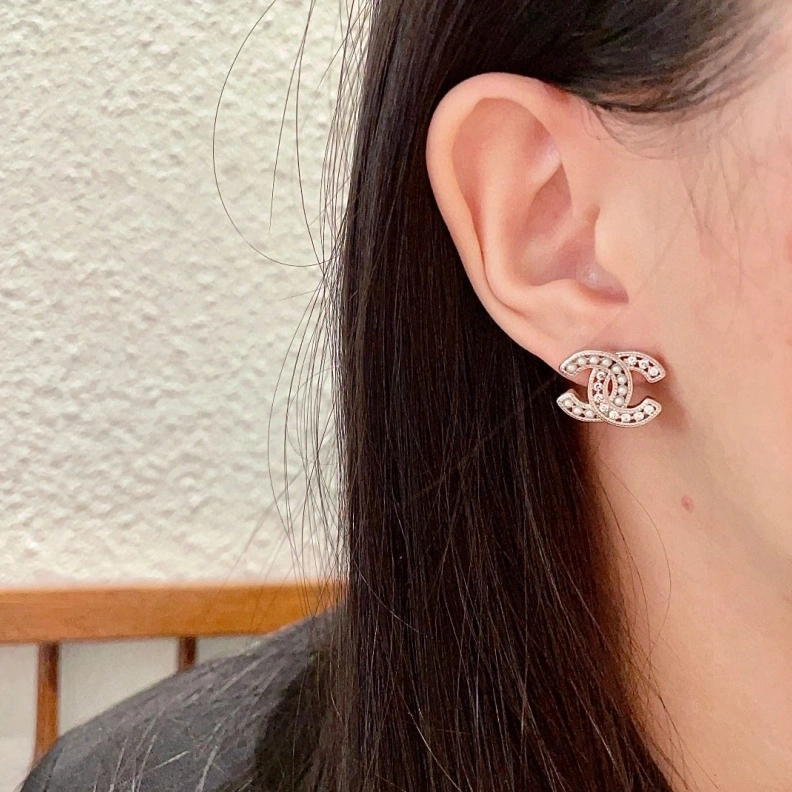 Reliable Chxnxl Earrings 286046