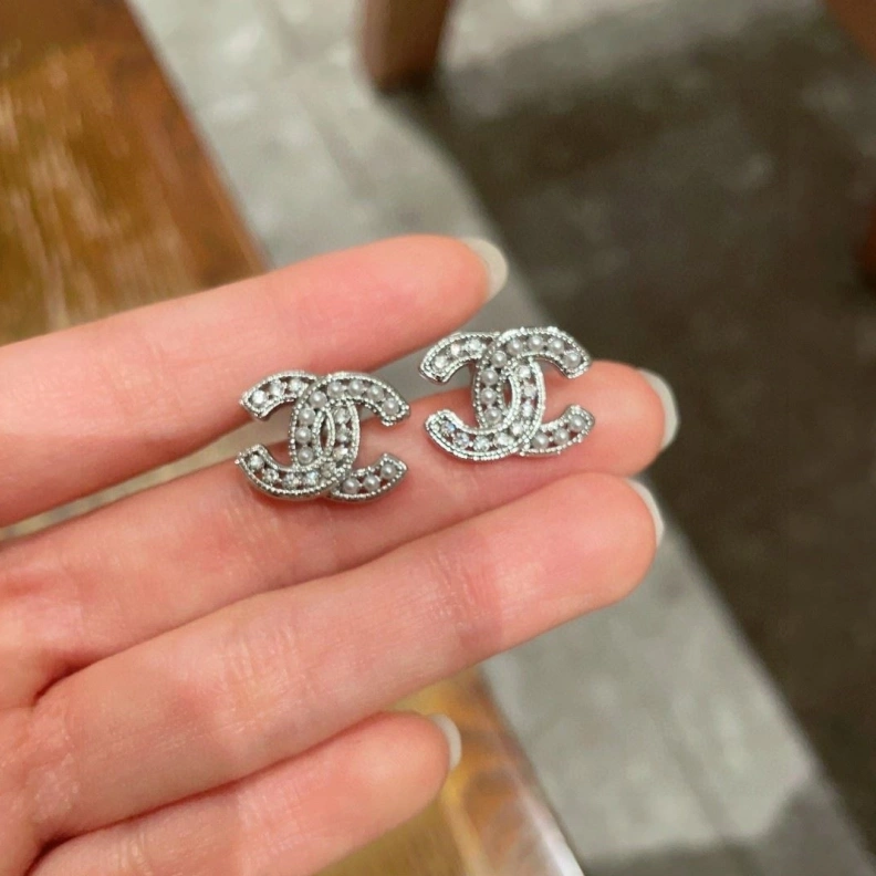 Reliable Chxnxl Earrings 286046