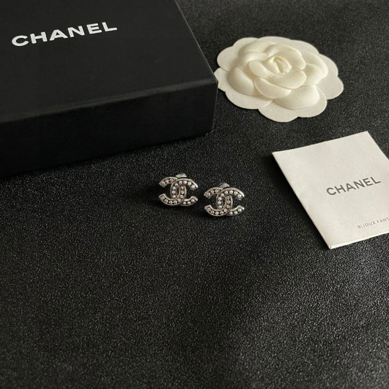 Reliable Chxnxl Earrings 286046