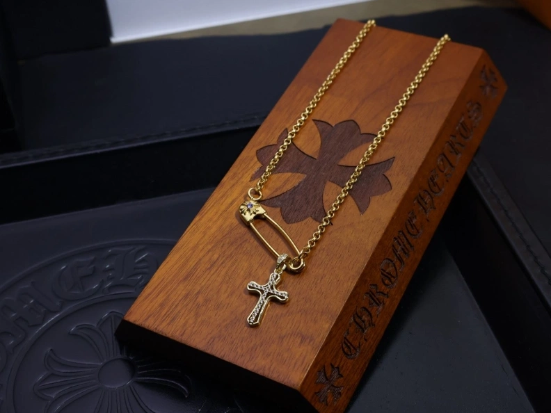 Chrxmx Hxxrts Necklaces WellDesigned 296999