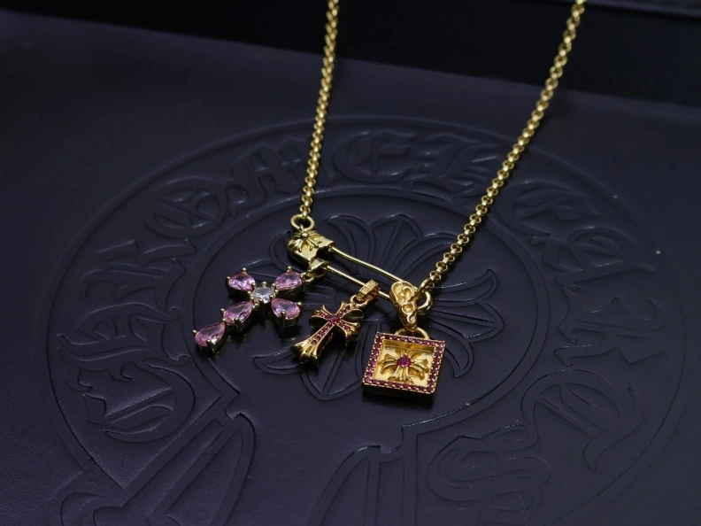 Chrxmx Hxxrts Necklaces Soft 296978